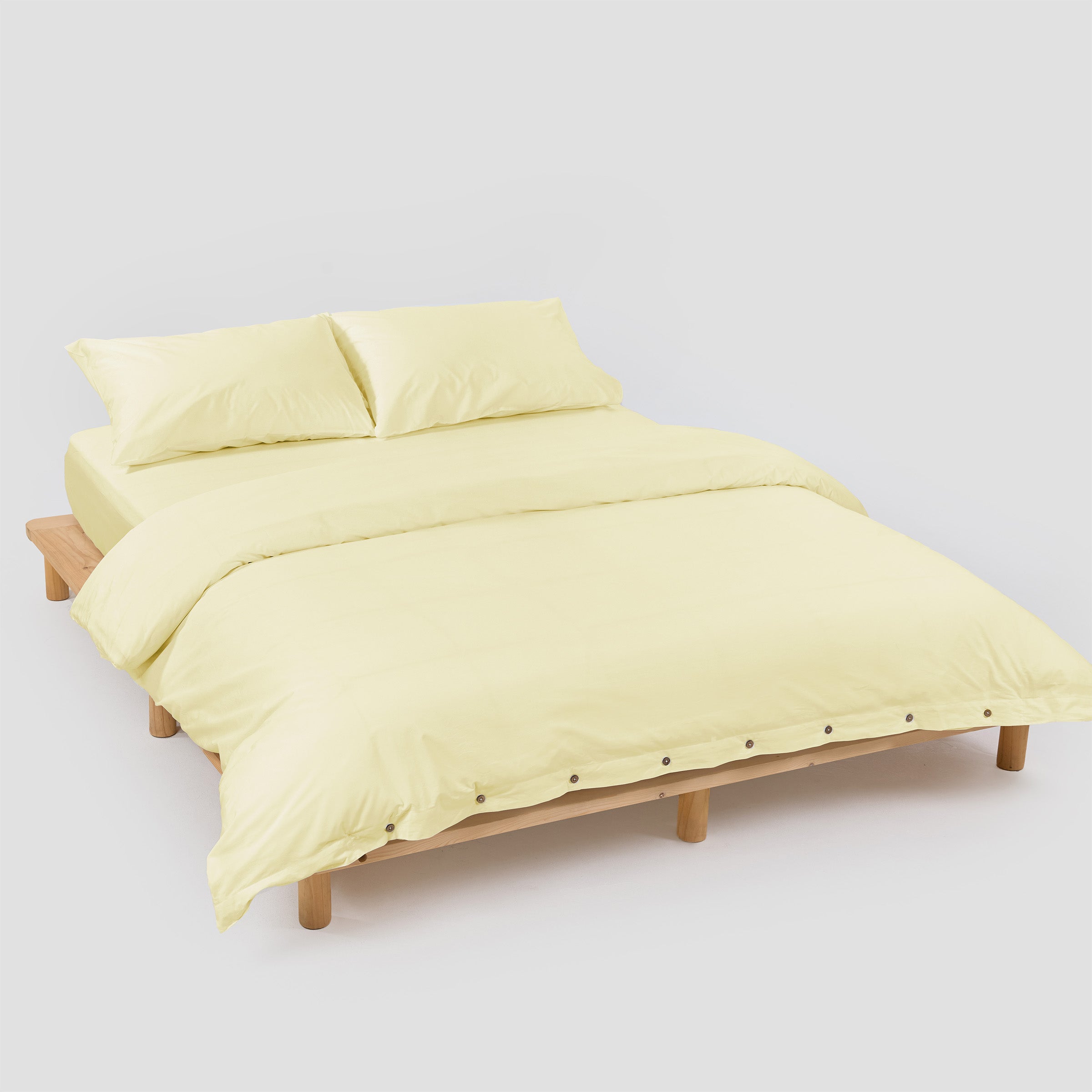 classic-butter-yellow-duvet-cover-fitted-sheet-pillowcase-pair-by-sojao