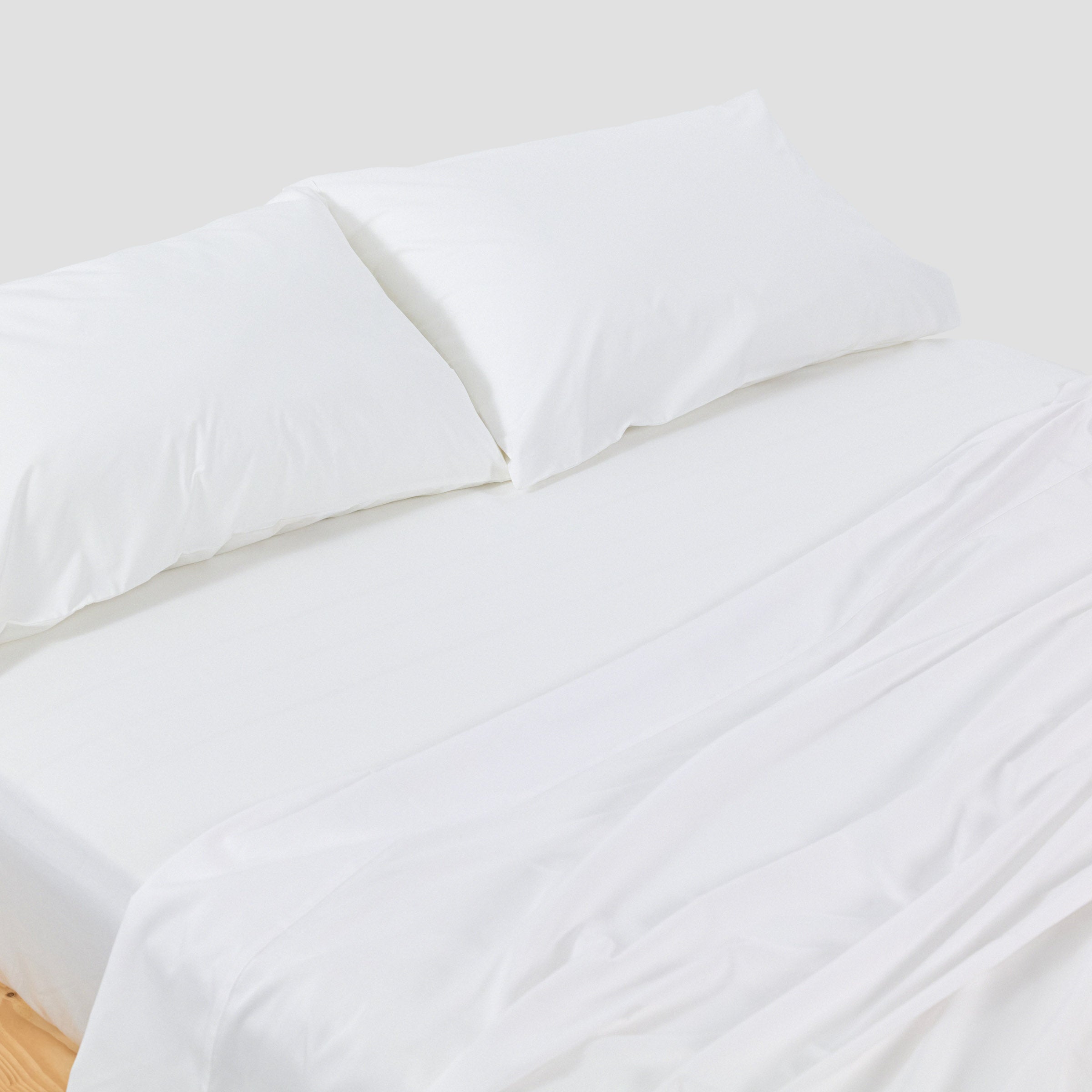 crisp-white-flat-sheet-corner-by-sojao