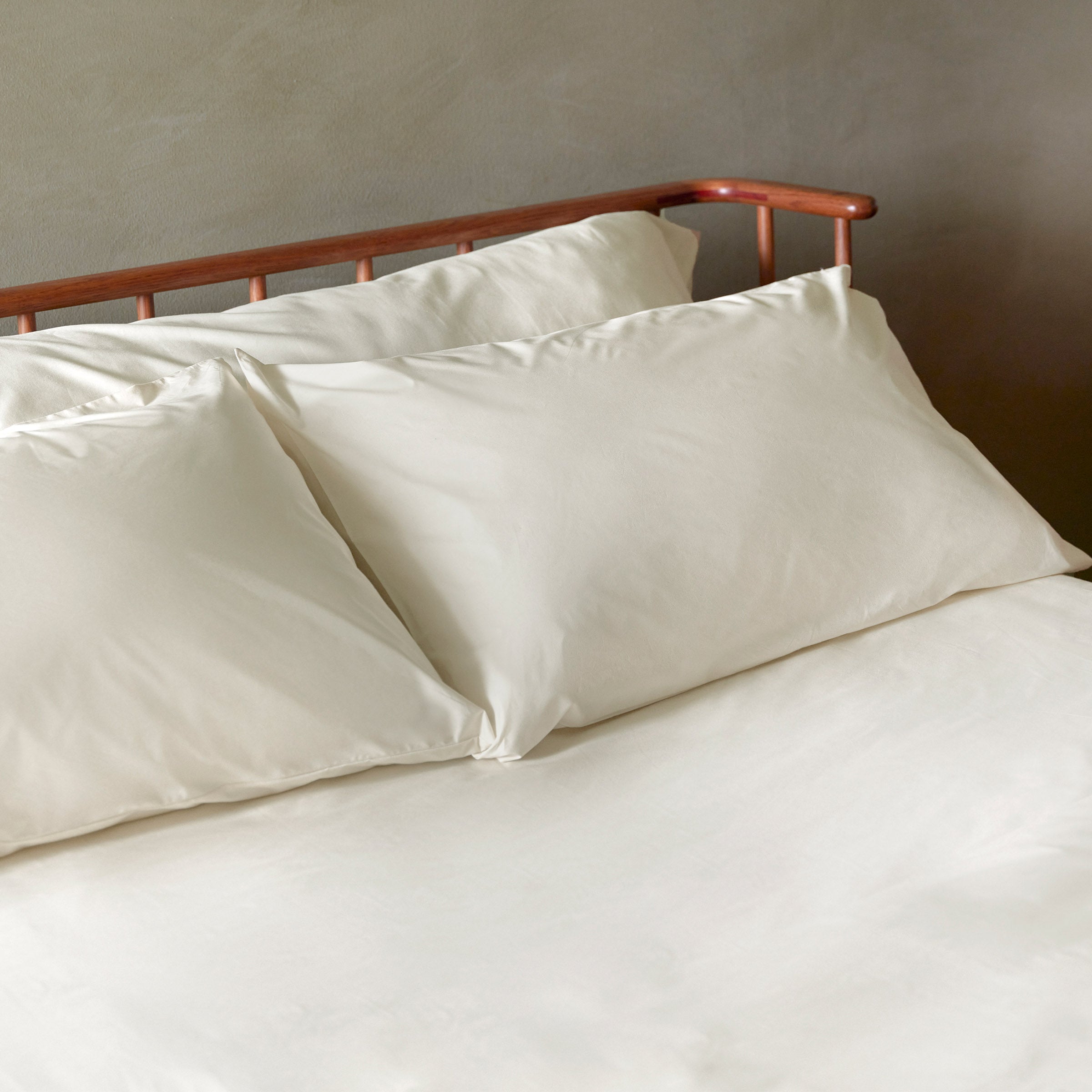 Crisp Oat Fitted Sheet Set